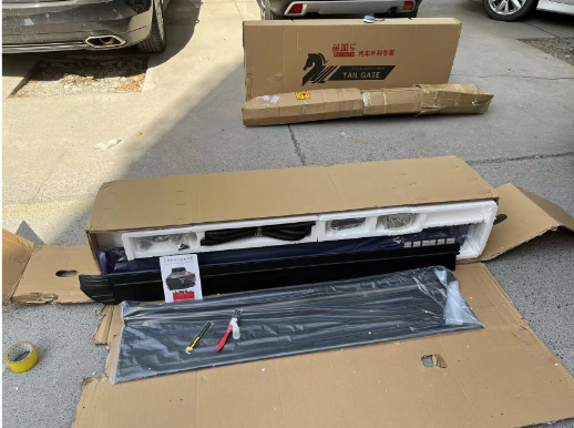 Camion de Transport Transit Pièces Auto Jmc