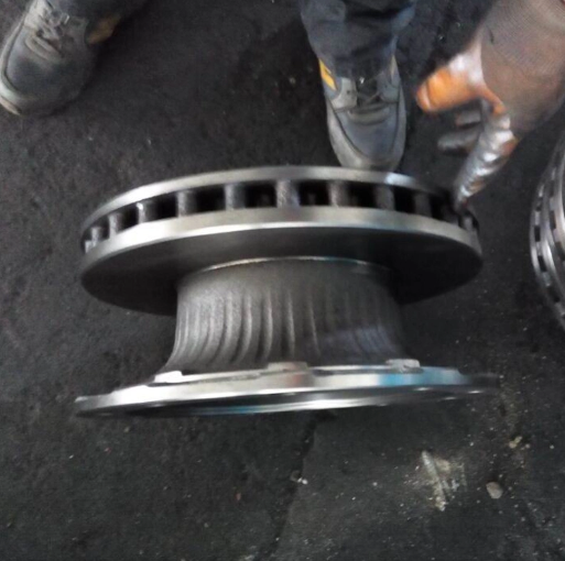 Disque de frein revêtu de camion Daf d'Asie centrale