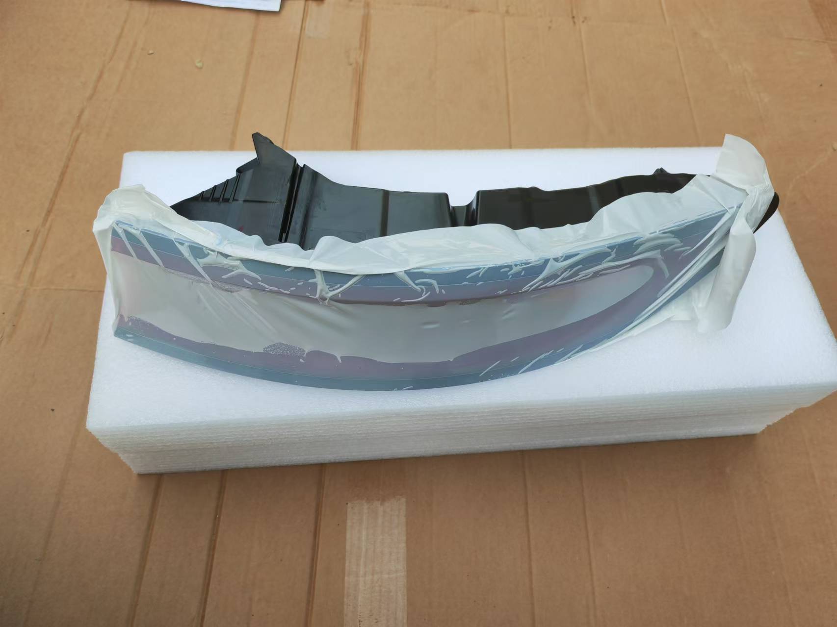 Félicitations pour l'envoi de pièces BYD Han en Pologne