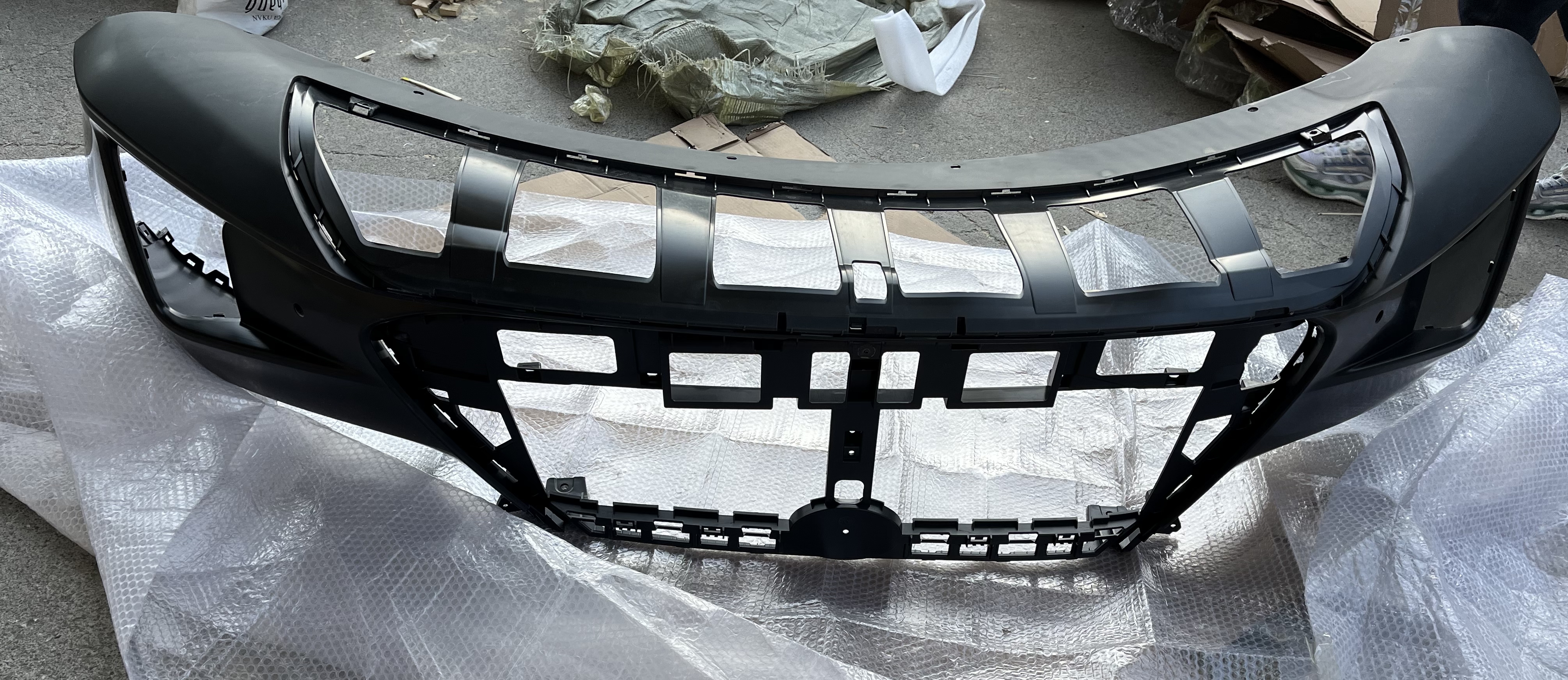 Félicitations pour les pièces BYD Tang envoyées en Pologne